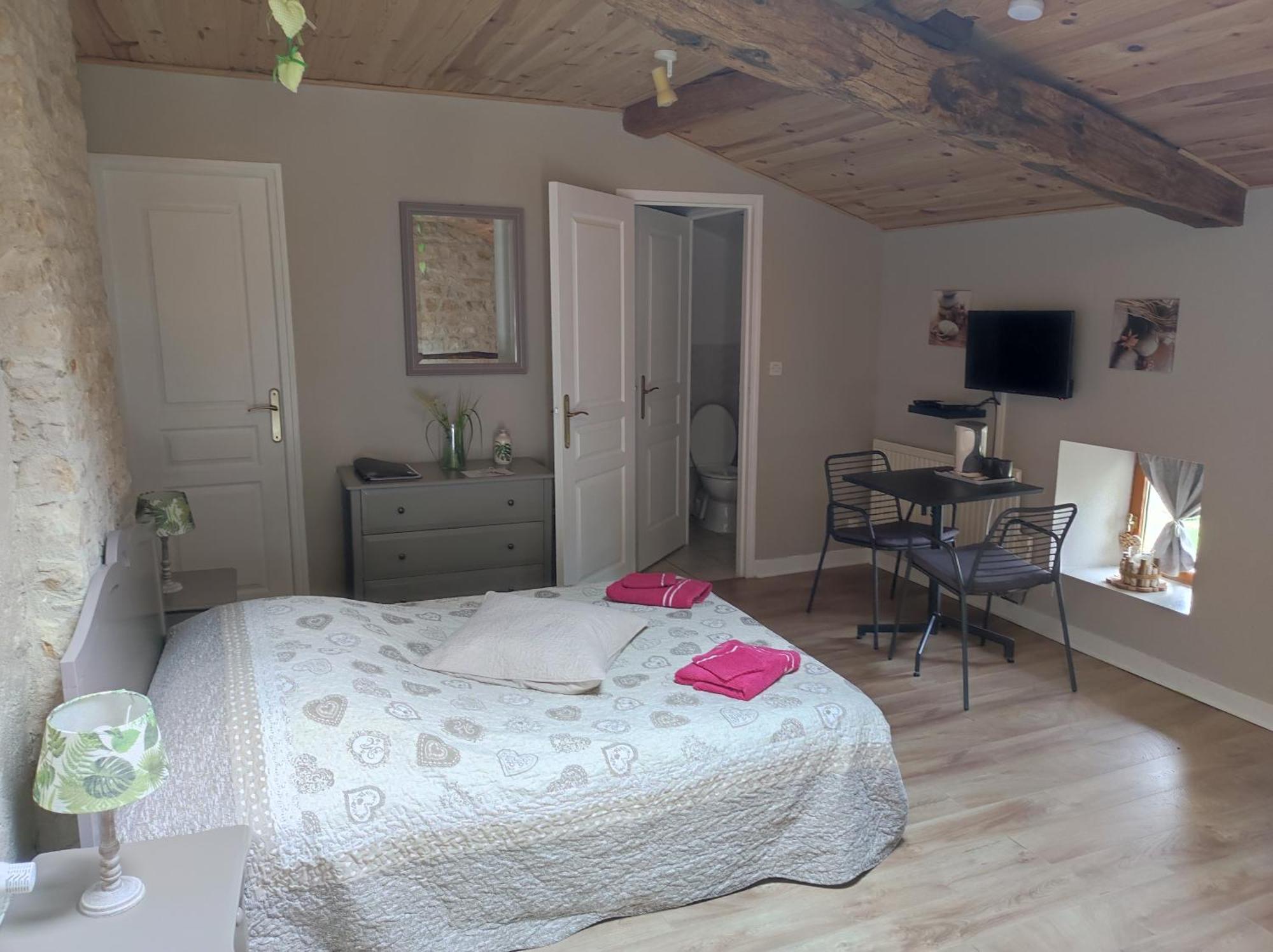 Bed and Breakfast Les Chenets Chenay  Exterior foto